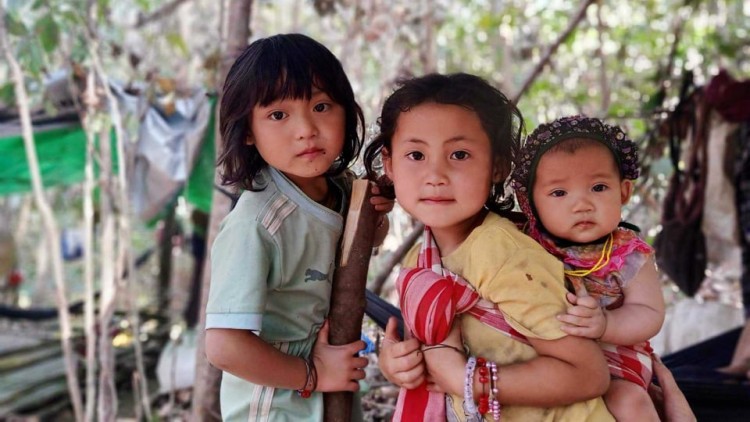 #WhatsHappeningInMyanmar: Life in Karen State